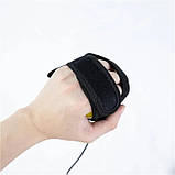 Реабілітаційний масажер еспандер для пальців рук, тренажер для кистей електричний з пультом, фото 3