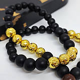 Чотки із матового оніксу і вулканічної лави золоченої на 50 намистин, фото 5