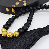 Чотки із матового оніксу і вулканічної лави золоченої на 50 намистин, фото 6