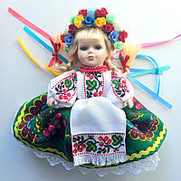 Кукла украинка в национальном костюме 22х15 см