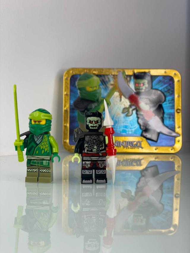 Lego Ninjago Lloyd vs. Bone Warriori: ексклюзивні мні фігурки колекційні конструктор Ніняго в металевому боксі 112325 Lego Ninjago Lloyd vs. Bone Warriori: ексклюзивні мні фігурки колекційні конструктор Ніняго в металевому боксі 112325