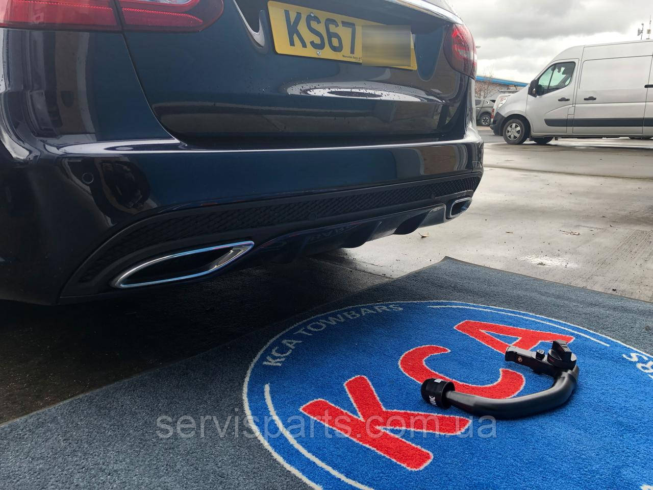 Швидкоз'ємний фаркоп на Mercedes C-class W205 S205 2014-2021 на ключах
