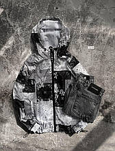 Чоловіча вітровка плащівка принт (чорно-сіра) стильна легка куртка на блискавці з капюшоном sw102