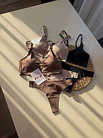 Жіночий безшовний комплект білизни