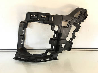 Кронштейн кріплення ПТФ VW Tiguan 2012 - 5ND 807 261 ліве