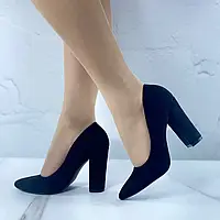 Женские замшевые туфли на каблуке