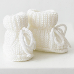 В'язані пінетки для новонароджених Ванільні MagBaby 6-12 міс. / 10-12 см