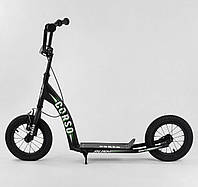 Самокат двоколісний CR-T 0070 Corso чорно-зелений, колеса надувні, ручне переднє гальмо