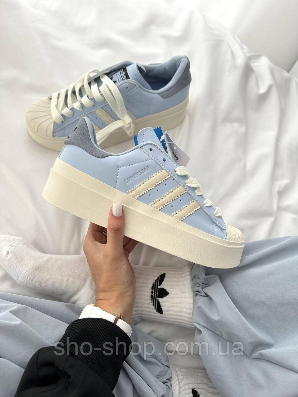 Adidas azul 2025