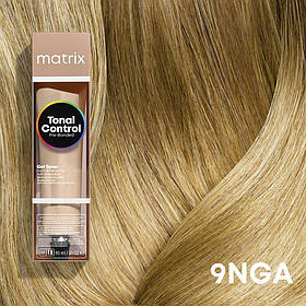 9NGA (дуже світлий блонд нейтральний золотисто попелястий) Тонуюча фарба для волосся без аміаку Matrix Tonal Control Pre-Bonded