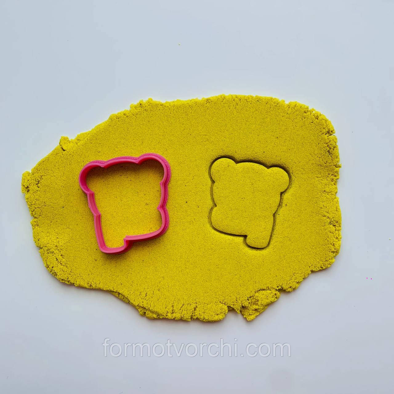 Формочка для пряників "Ведмедик із шарфиком 6 см"