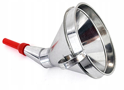 Металева, вузька, вигнута лійка для паливного бака