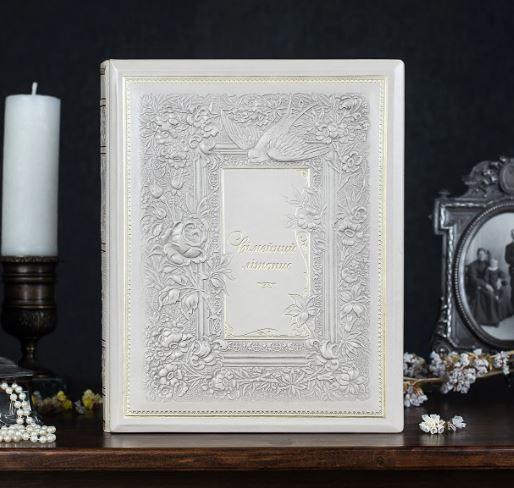 Родинна книга в шкіряній палітурці з об'ємним тисненням "Сімейний літопис" (кільцевий механізм), фото 1