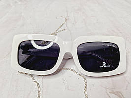 Брендові окуляри сонцезахисні жіночі ЛУЇ ВІТТОН у квадратній білій оправі, Чорні