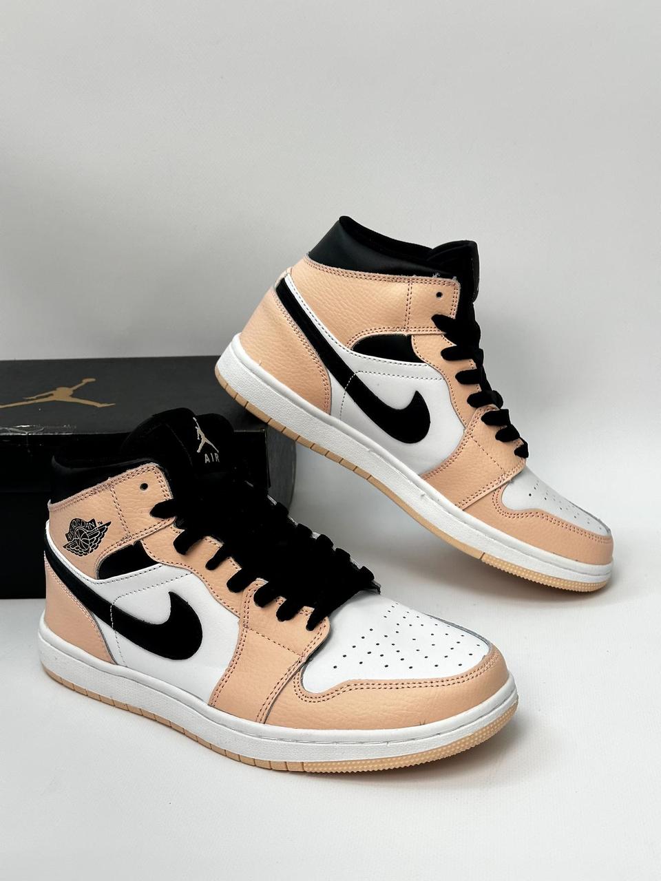 Жіночі кросівки Найк Nike Air Jordan 1 mid peach | Жіночі кросівки Nike Найк