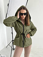 Куртка-ветровка женская осенняя удобная из плащевки на молнии с затяжкой кулисой на талии с капюшоном арт 515