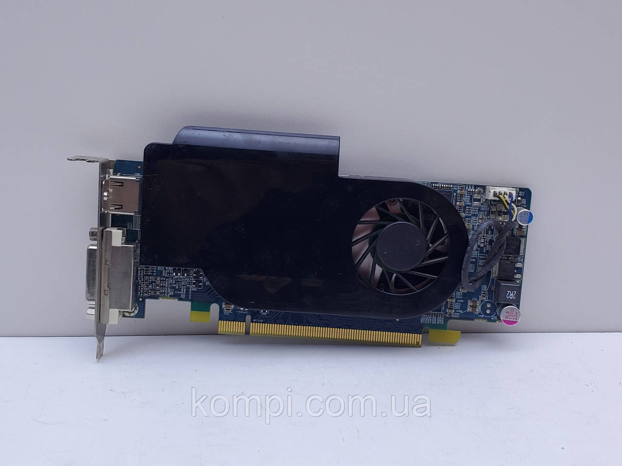 Відеокарта ATI Radeon HD 5570 1GB (Low profileI,GDDR3,128 Bit,PCI-Ex,Б/у)