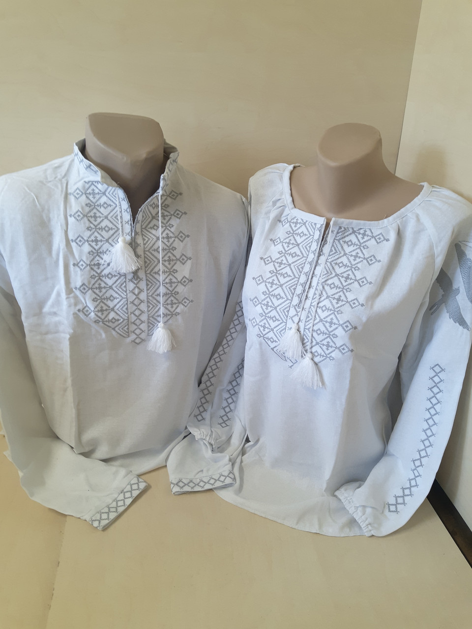 Жіноча сорочка вишиванка льон біла з поясом Для пари сіра вишивка Family Look р.42 - 60