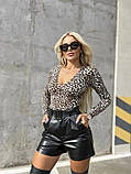 Леопардова жіноча кофта з декольте, фото 2