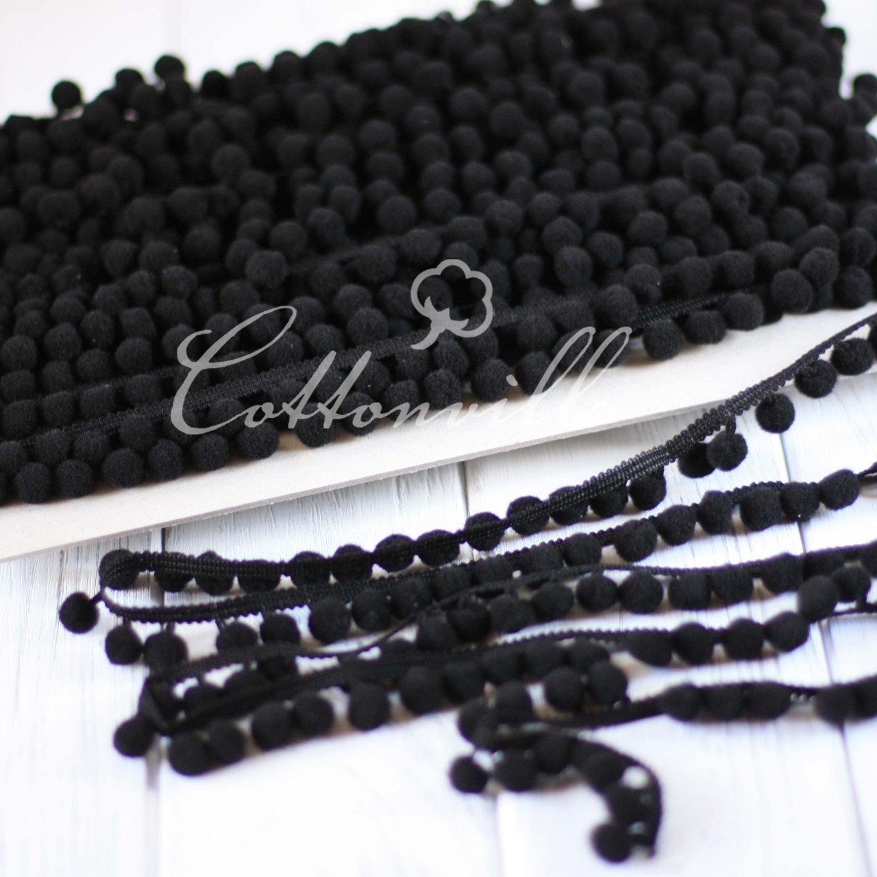 Тасьма з помпонами 10 мм Чорна (залишок 1 м), фото 1