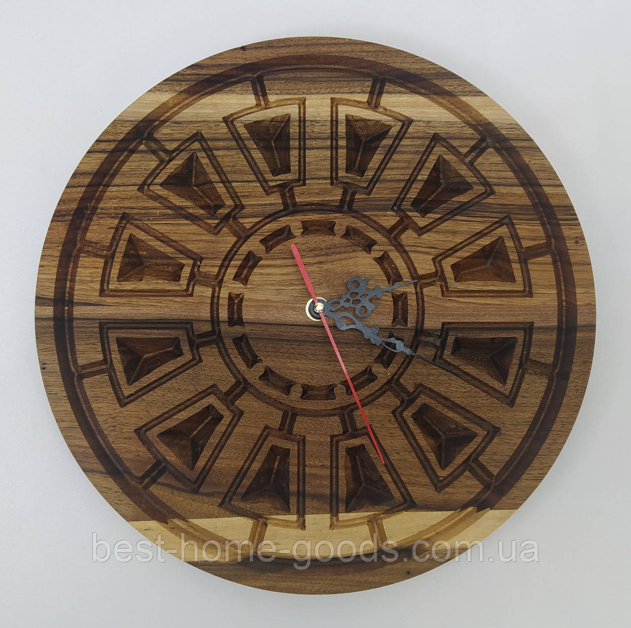 Настінний годинник з дерева | Класичний дизайн з різьбленням | Ручна робота з горіха | Діаметр 32 см, фото 1