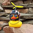 Аксесуар на торпеду в авто Crazy Duck качка в шоломі, фото 4