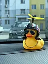 Аксесуар на торпеду в авто Crazy Duck качка в шоломі, фото 5