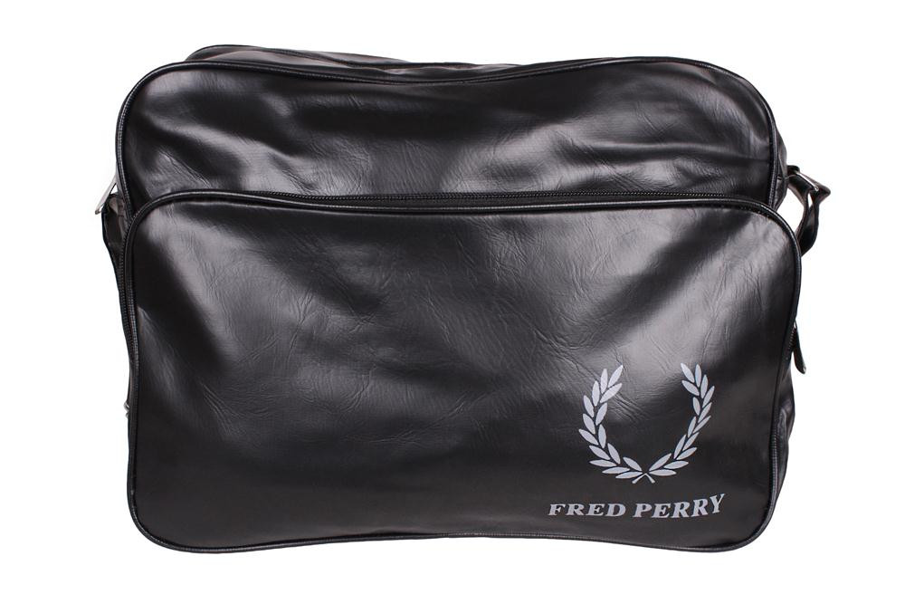 Спортивна сумка зі штучної шкіри sport30240731 чорна