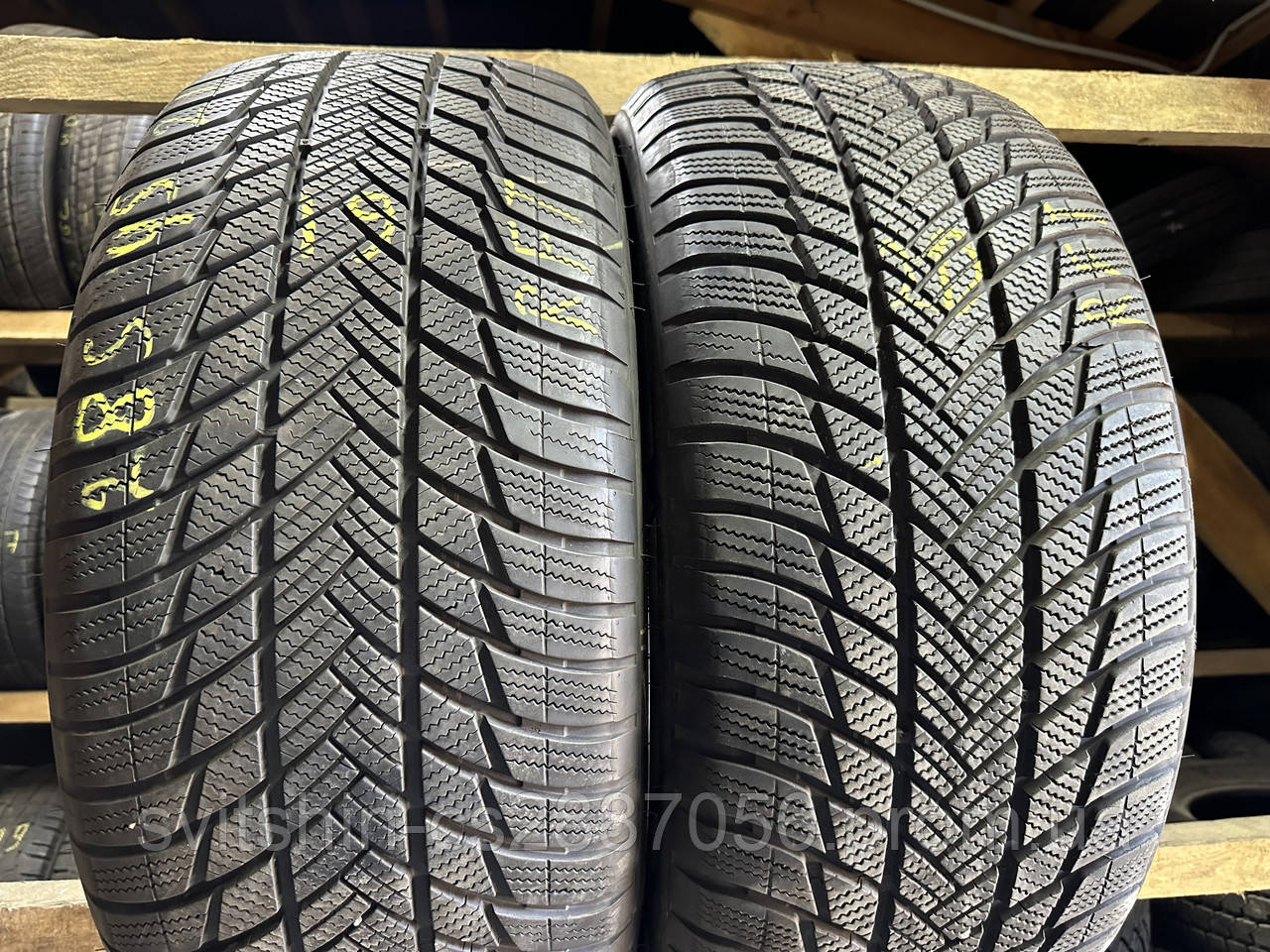 Шини зима 285/45R21 113V Bridgestone Blizzak Lm001 RFT 2шт