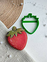 3D формочки-вирубки для пряників "Полуниця"