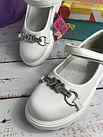 Гарні та якісні білі туфлі в школу на дівчинку 30-37р 30-20см