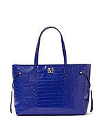 Сумка Victoria's Secret  The Victoria Carryall Tote Sapphire Croc