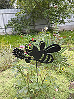 Фігура з металу Бджола для саду – декоративна садова прикраса, садовий декор із сталі