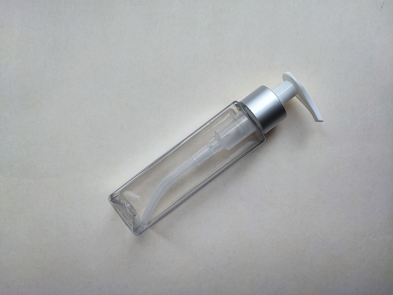 100 мл/24мм флакон прозорий КУБ ПЕТ з срібним дозатором 24/410 кругла пляшка, флакон пластиковий, атомайзер
