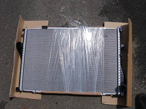 Радиатор охлаждения двигателя  BMW E39 новый  оригинал в наличии