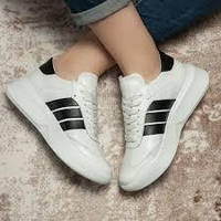 Жіночі шкіряні демісезонні кросівки