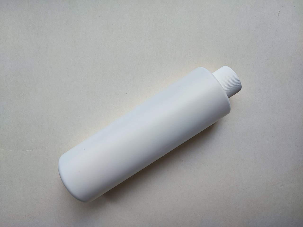 250 мл/24мм ПП білий ЦИЛІНДР флакон з кришкою білою 24мм, закруткою пластиковою, пластмасовий