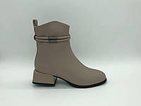 Шкіряні черевички на підборах. Ботильйони. Маленькі розміри (34, 35, 36).