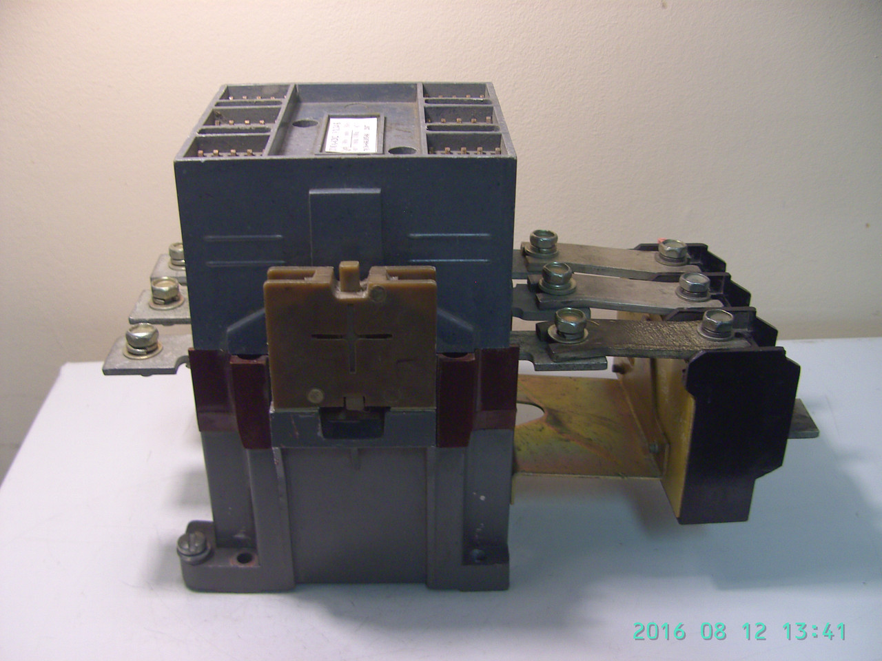 Магнітний пускач ПМА 6202 з тепловим реле на 160 А з котушкою керування 380,220,110 В
