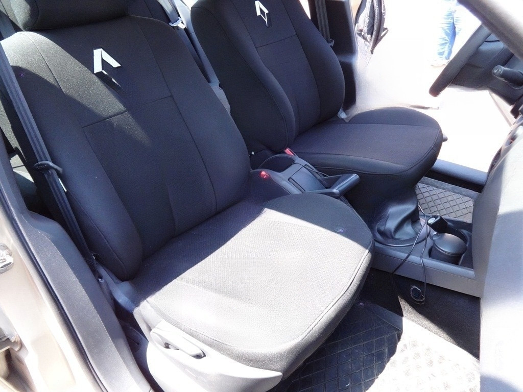 Оригинальные чехлы для Renault Megane 2