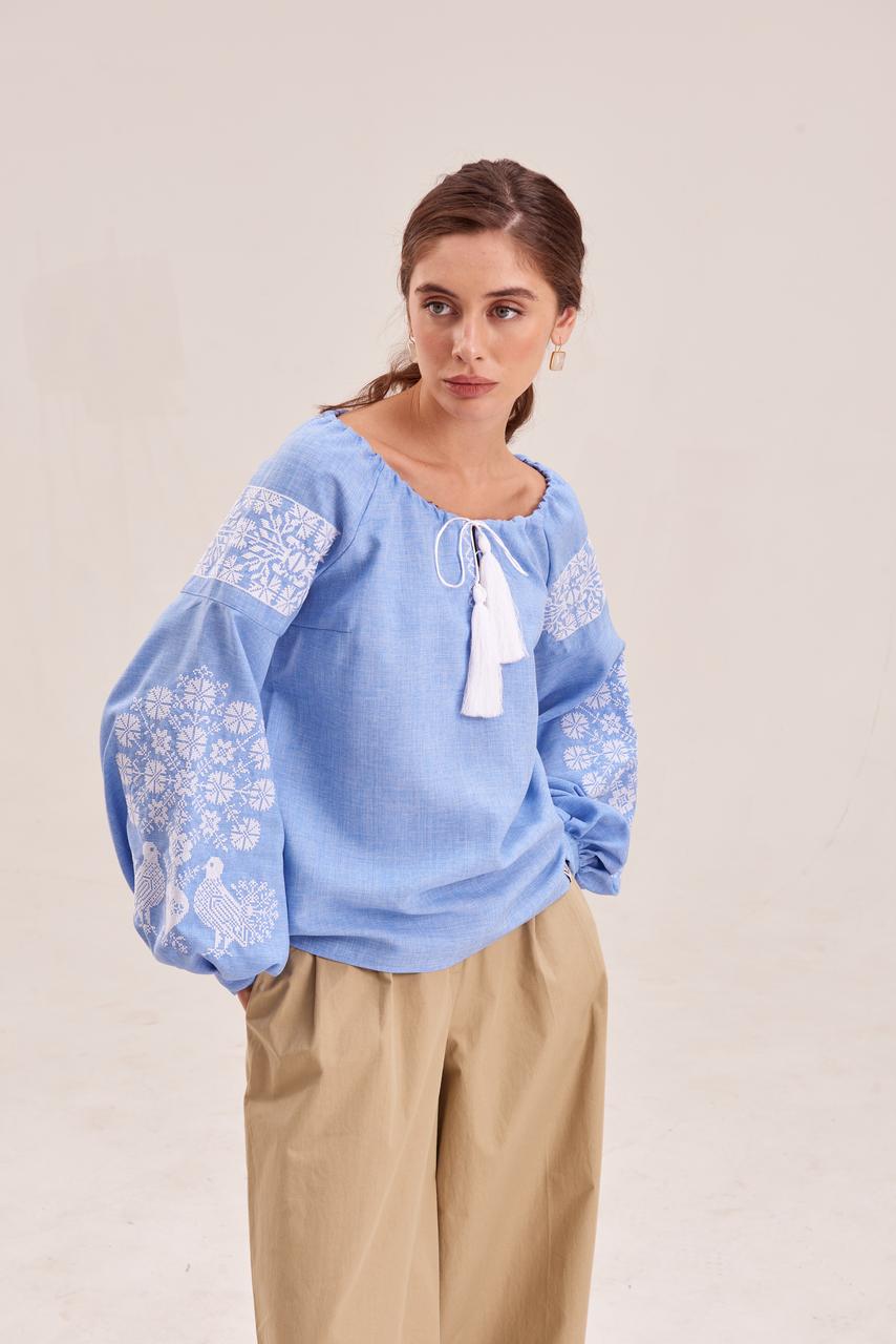 Жіноча блузка з вишивкою MEREZHKA  "Голуби"
