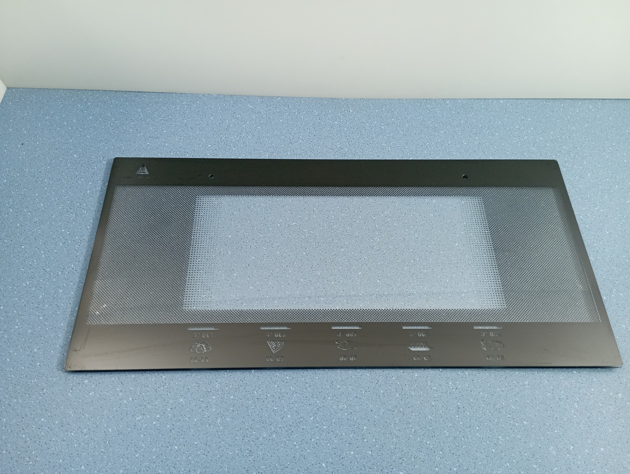 Скло дверей для електропечі Saturn ST-EC 1077