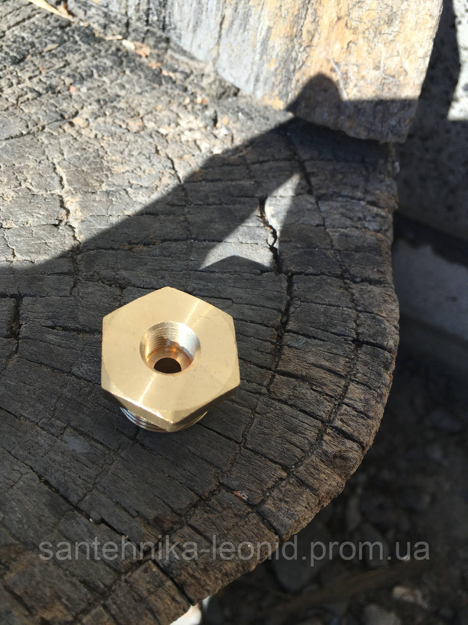 Футорка М10 -1/2" с площадкой под прокладку (ID#1964560096), цена: 51 ...
