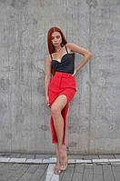 Женская летняя юбка с вырезом на ноге в черном и красном цвете: Привлекательная красота