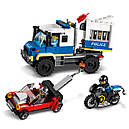 Конструктор LEGO City 60276 Транспорт для перевезення злочинців, фото 3