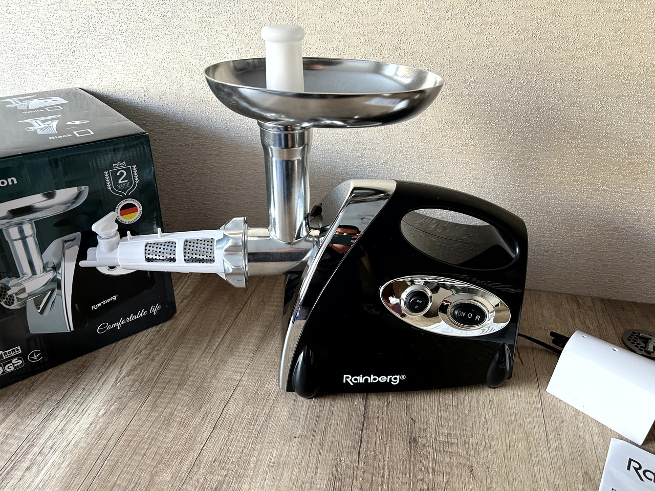 Електрична м'ясорубка Rainberg RB-675 | 3800W