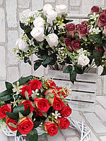 Букет роз с добавками, h 50 см