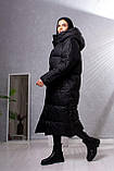 Пуховик жіночий оверсайз довгий дутий з капюшоном — 010 чорний колір, фото 4