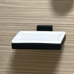 Чорна настінна мильниця Bugnatese F12.03M.0.NO