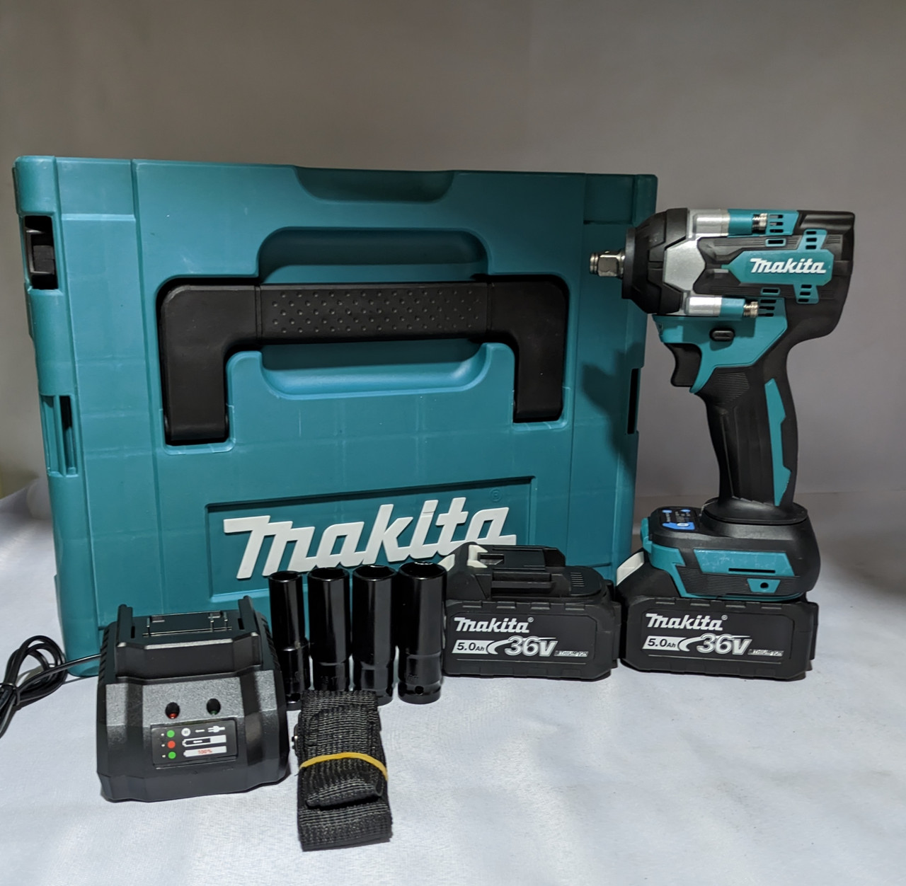 Акумуляторний гайковерт Makita DTW500BL POWERLine (2 х 5.0 А, зарядний пристрій)